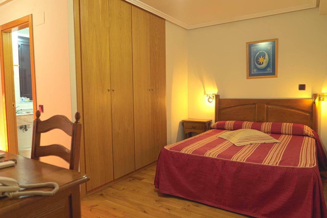בלורדו Hotel Jacobeo מראה חיצוני תמונה
